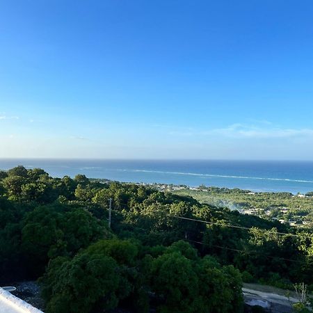Sunshine Lodge: Your Home Away From Home Montego Bay Ngoại thất bức ảnh