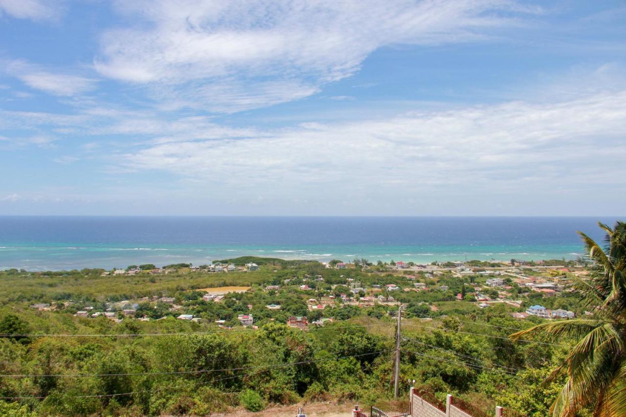 Sunshine Lodge: Your Home Away From Home Montego Bay Ngoại thất bức ảnh