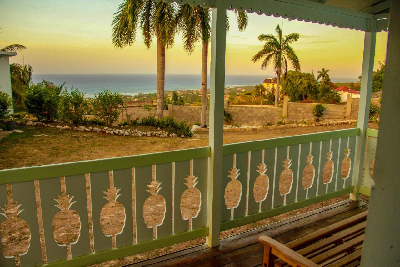 Sunshine Lodge: Your Home Away From Home Montego Bay Ngoại thất bức ảnh