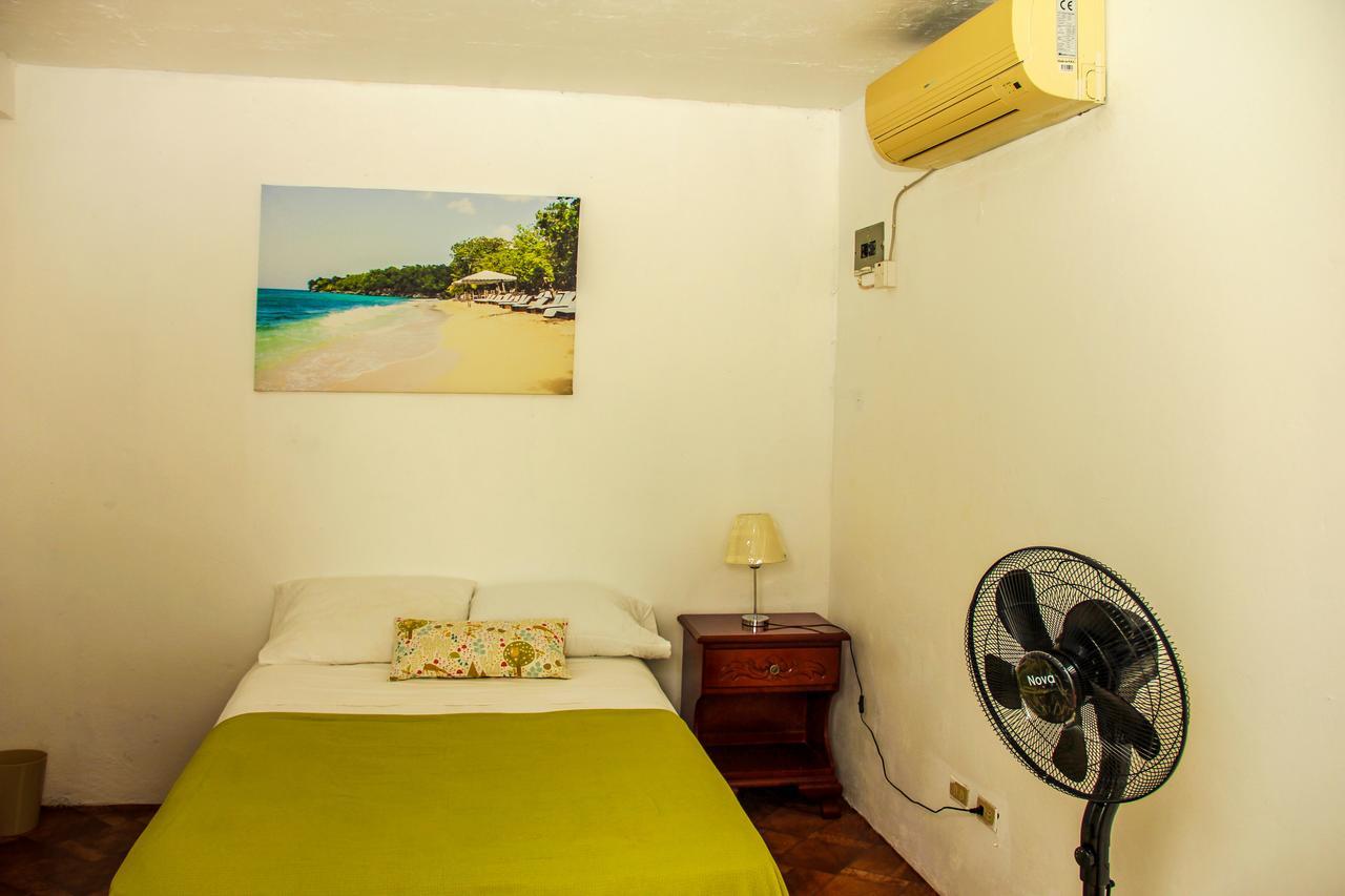 Sunshine Lodge: Your Home Away From Home Montego Bay Ngoại thất bức ảnh