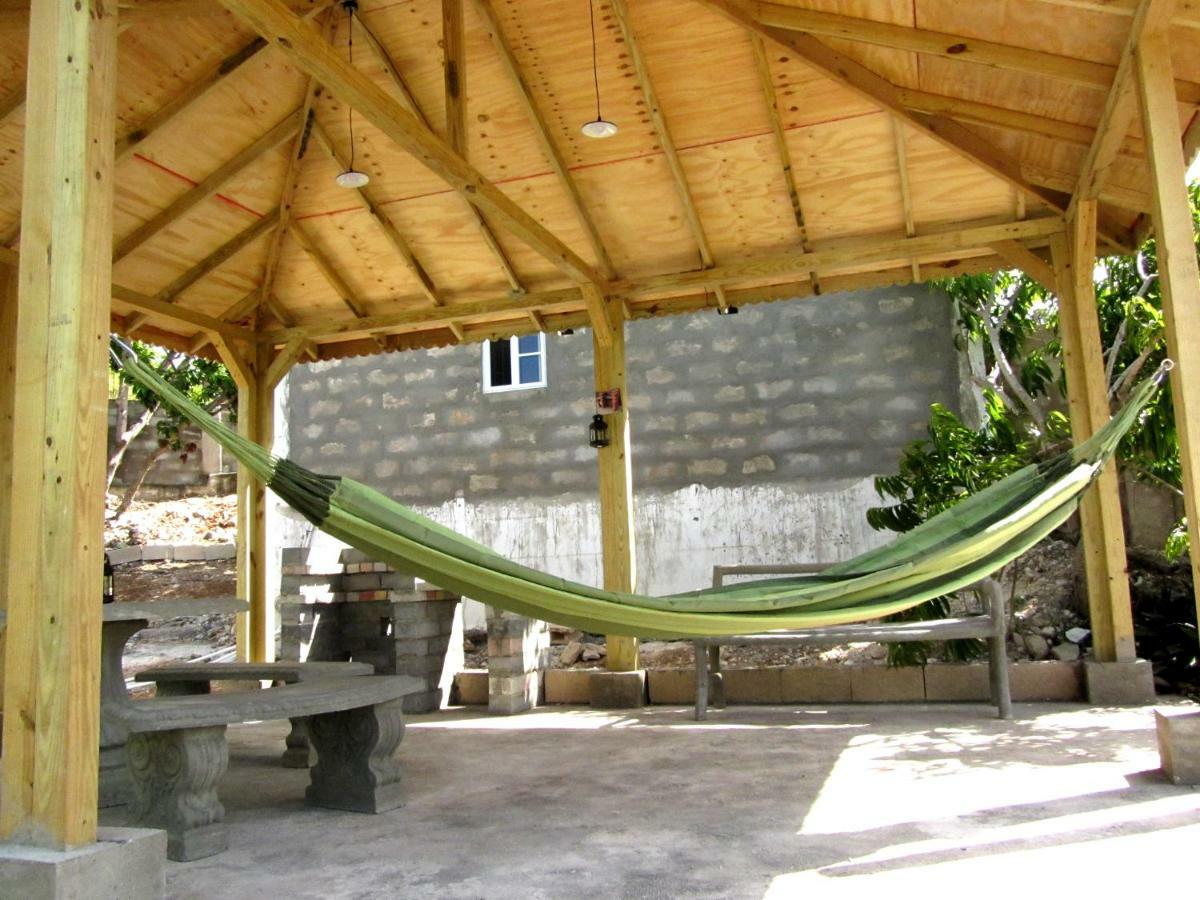 Sunshine Lodge: Your Home Away From Home Montego Bay Ngoại thất bức ảnh